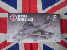 images/productimages/small/HUNTER FGA.9 oud 1;72 Airfix.jpg